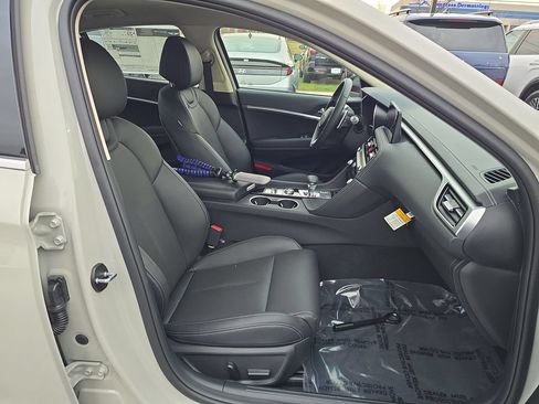 Used 2026 Genesis G70 2.5T AWD/4WD image 24