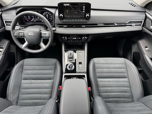 New 2026 Nissan Rogue SL AWD/4WD image 18