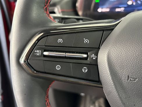 Used 2026 Chevrolet Traverse RS AWD/4WD image 40