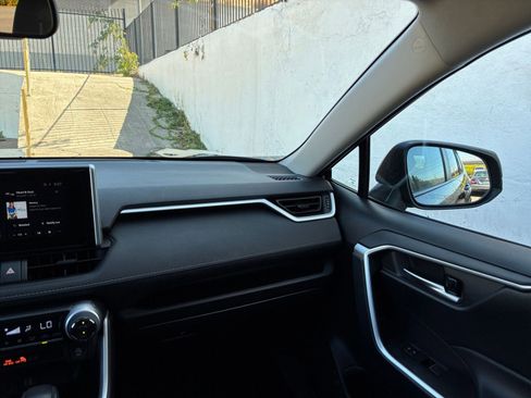 Used 2025 Toyota RAV4 XLE w/ Convenience Package image 37