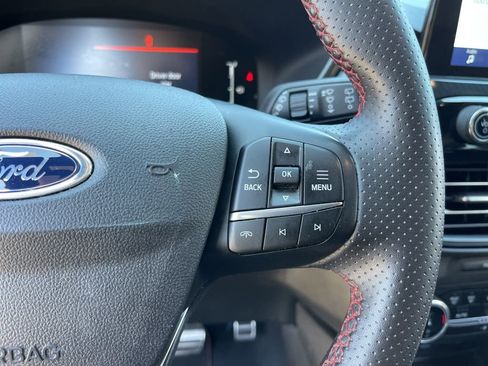 Used 2023 Ford Escape ST-Line w/ Equipment Group 301A FWD image 17