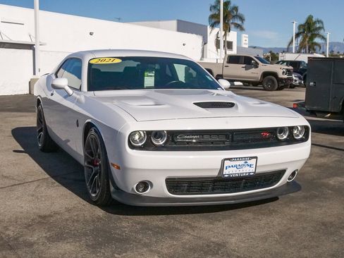 Used 2021 Dodge Challenger R/T Scat Pack w/ Plus Package image 3