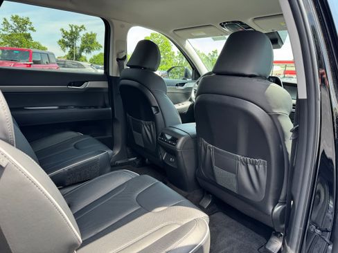 Used 2024 Hyundai Palisade SEL FWD image 16