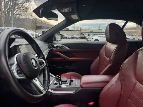 Used 2022 BMW M440i Convertible w/ Premium Package image 27