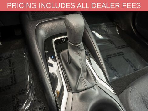 Used 2026 Toyota Corolla LE FWD image 15