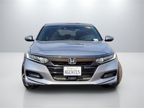 Used 2018 Honda Accord Sport image 2