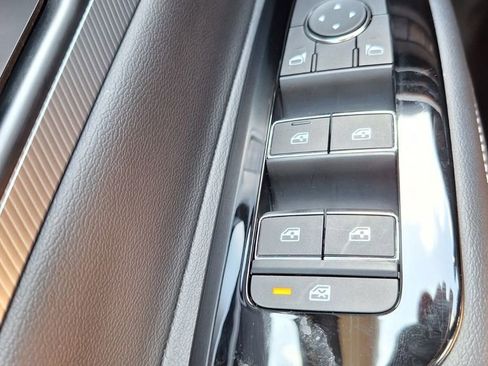 Used 2025 Nissan Murano SL AWD/4WD image 22