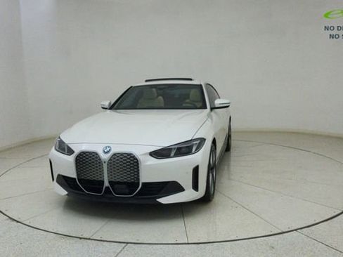 Used 2025 BMW i4 eDrive40 w/ Premium Package RWD image 66