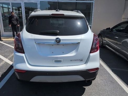 Used 2019 Buick Encore Essence AWD/4WD image 7
