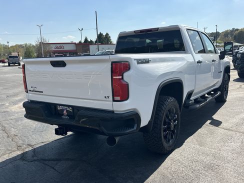 New 2026 Chevrolet Silverado 2500 LT w/ Trail Boss Package AWD/4WD image 9