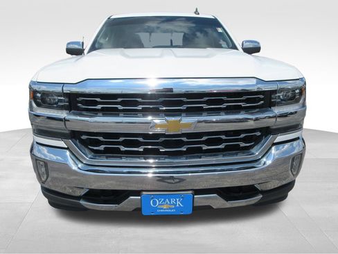 Used 2018 Chevrolet Silverado 1500 LTZ AWD/4WD image 8