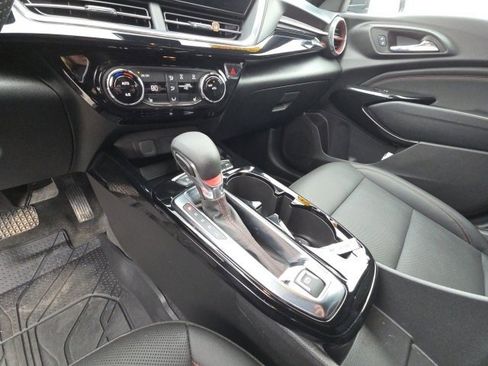 Used 2025 Chevrolet Trax RS w/ Driver Confidence Package image 14