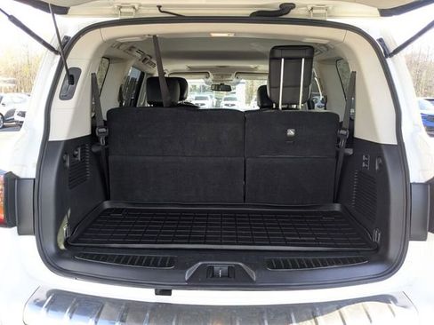 Used 2019 INFINITI QX80 Luxe image 38