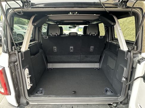 Used 2025 Ford Bronco Outer Banks AWD/4WD image 8