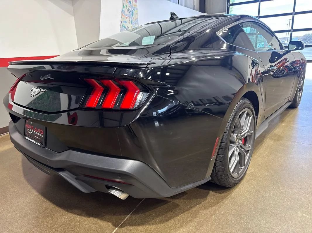 Used 2024 Ford Mustang Coupe w/ 2.3L High Performance Package RWD image 43