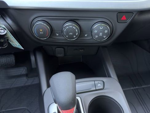 New 2026 Chevrolet Trax RS w/ Sunroof Package FWD image 15