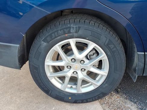 Used 2023 Chevrolet Equinox LS w/ LS Convenience Package FWD image 13