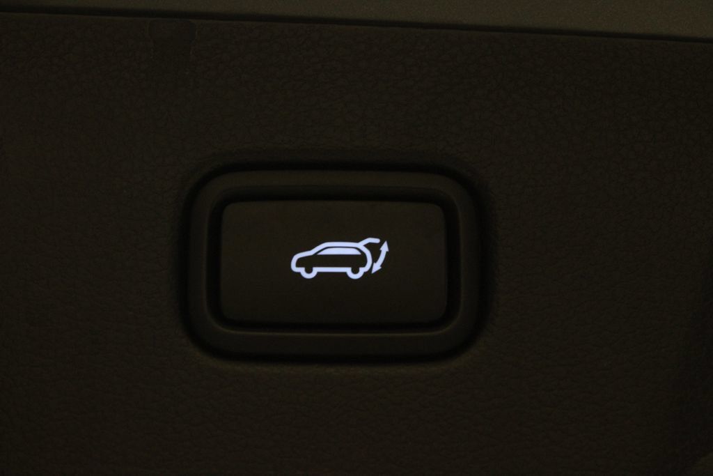 Certified 2024 Hyundai Palisade Calligraphy FWD image 19