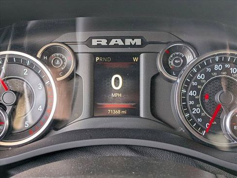 Used 2022 RAM 3500 Tradesman w/ Chrome Appearance Group AWD/4WD image 11