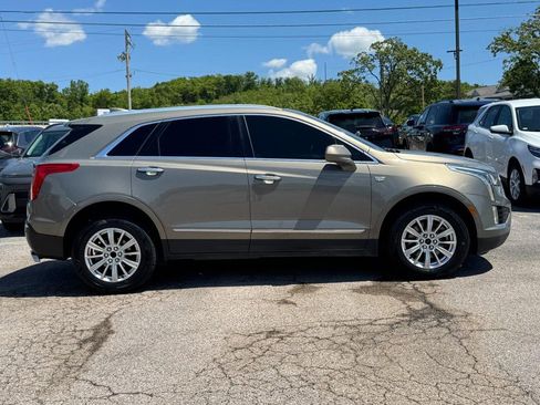 Used 2018 Cadillac XT5 Luxury w/ Driver Awareness Package FWD image 2