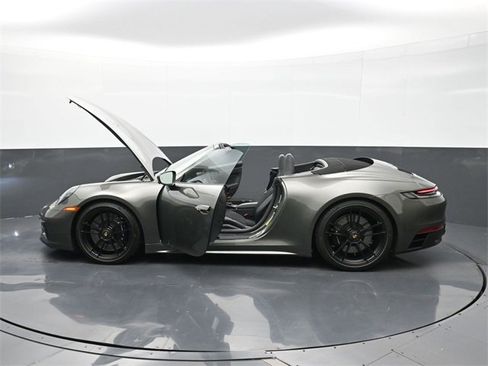 Used 2024 Porsche 911 Carrera GTS image 24