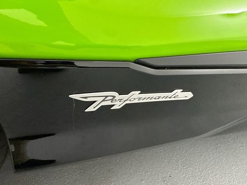 Used 2024 Lamborghini Urus Performante AWD/4WD image 29