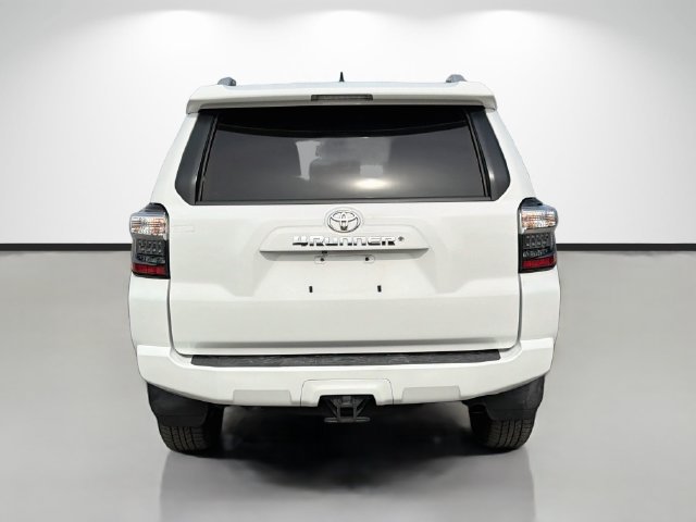 Used 2017 Toyota 4Runner SR5 Premium AWD/4WD image 4