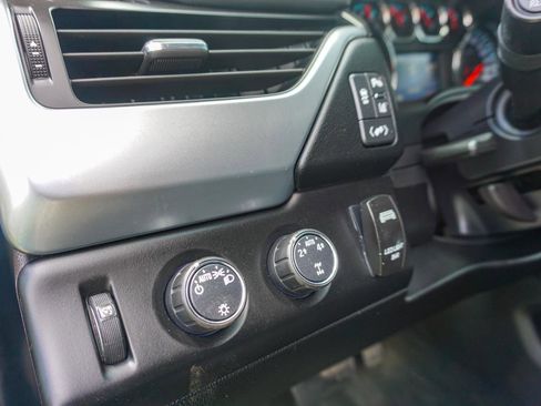 Used 2015 Chevrolet Tahoe LT AWD/4WD image 17