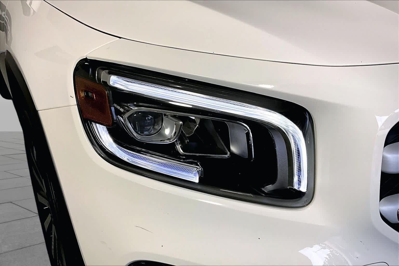 Used 2022 Mercedes-Benz GLB 250 image 26