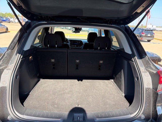 Used 2025 Chevrolet TrailBlazer LT FWD image 15