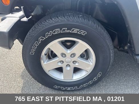 Used 2016 Jeep Wrangler Unlimited Sport w/ Quick Order Package 24S AWD/4WD image 23