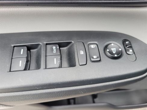 Used 2017 Honda CR-V LX image 20