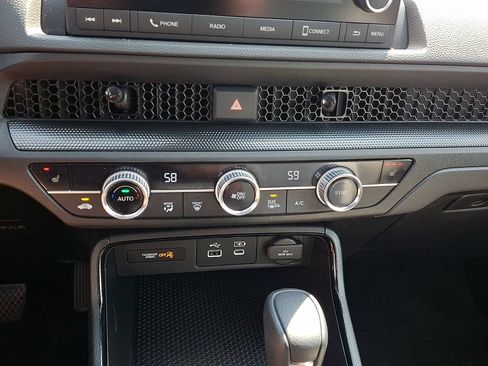 Used 2024 Honda CR-V EX image 19