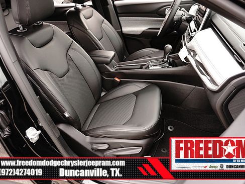 New 2026 Jeep Compass Latitude image 15