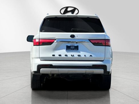 Used 2023 Toyota Sequoia Limited image 4