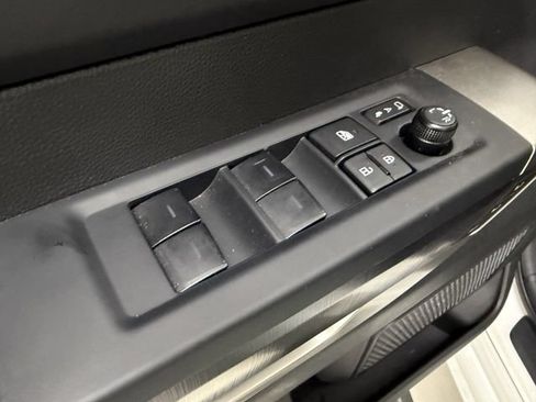 Used 2026 Toyota Tundra Platinum AWD/4WD image 29