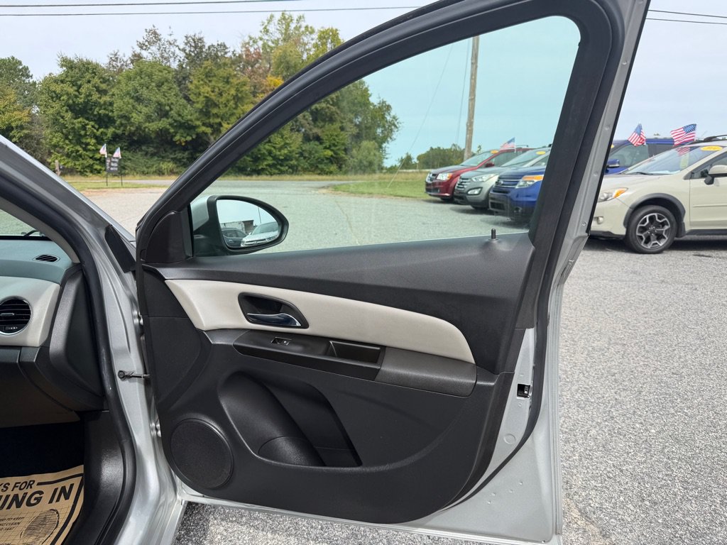 Used 2014 Chevrolet Cruze Eco FWD image 14