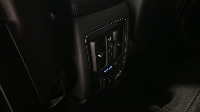 Used 2020 Jeep Grand Cherokee Limited AWD/4WD image 30
