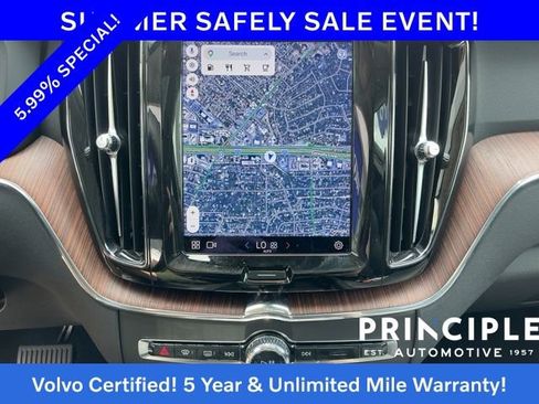 Certified 2023 Volvo XC60 B5 Plus w/ Protection Package Premier FWD image 19
