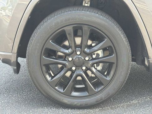 Used 2020 Jeep Grand Cherokee Altitude AWD/4WD image 30
