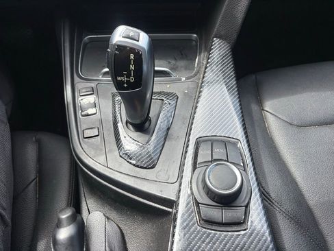 Used 2016 BMW 320i Sedan image 19