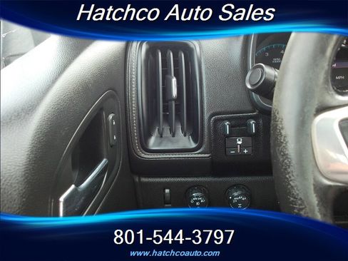 Used 2019 GMC Canyon SLE w/ Driver Alert Package image 17