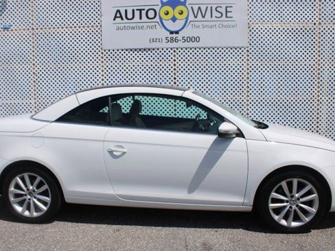 Used 2015 Volkswagen Eos Komfort image 2