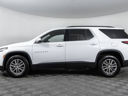Used 2023 Chevrolet Traverse LT AWD/4WD image 13