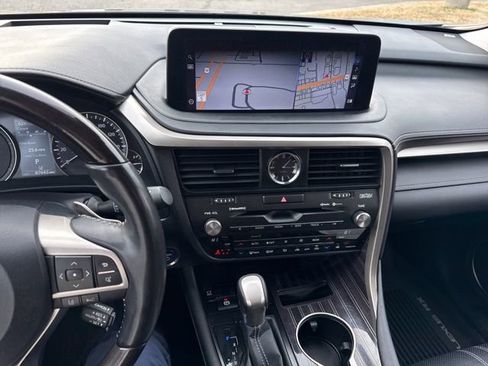 Used 2022 Lexus RX 450hL Luxury w/ Cold Area Package (CT) image 19