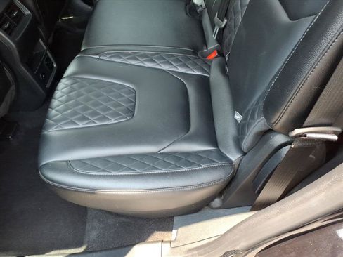 Used 2024 Ford Edge Titanium AWD/4WD image 22