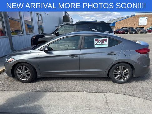 Used 2018 Hyundai Elantra SEL FWD image 5