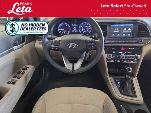 Used 2020 Hyundai Elantra SEL FWD image 19