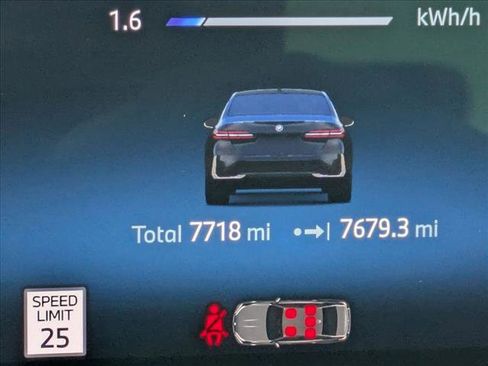 Certified 2024 BMW i5 eDrive40i w/ M Sport Package image 11