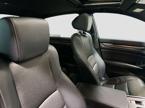 Used 2022 Honda Accord Sport image 30